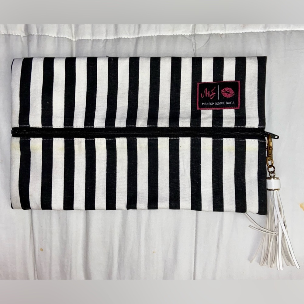 Medium Makeup Junkie Bag